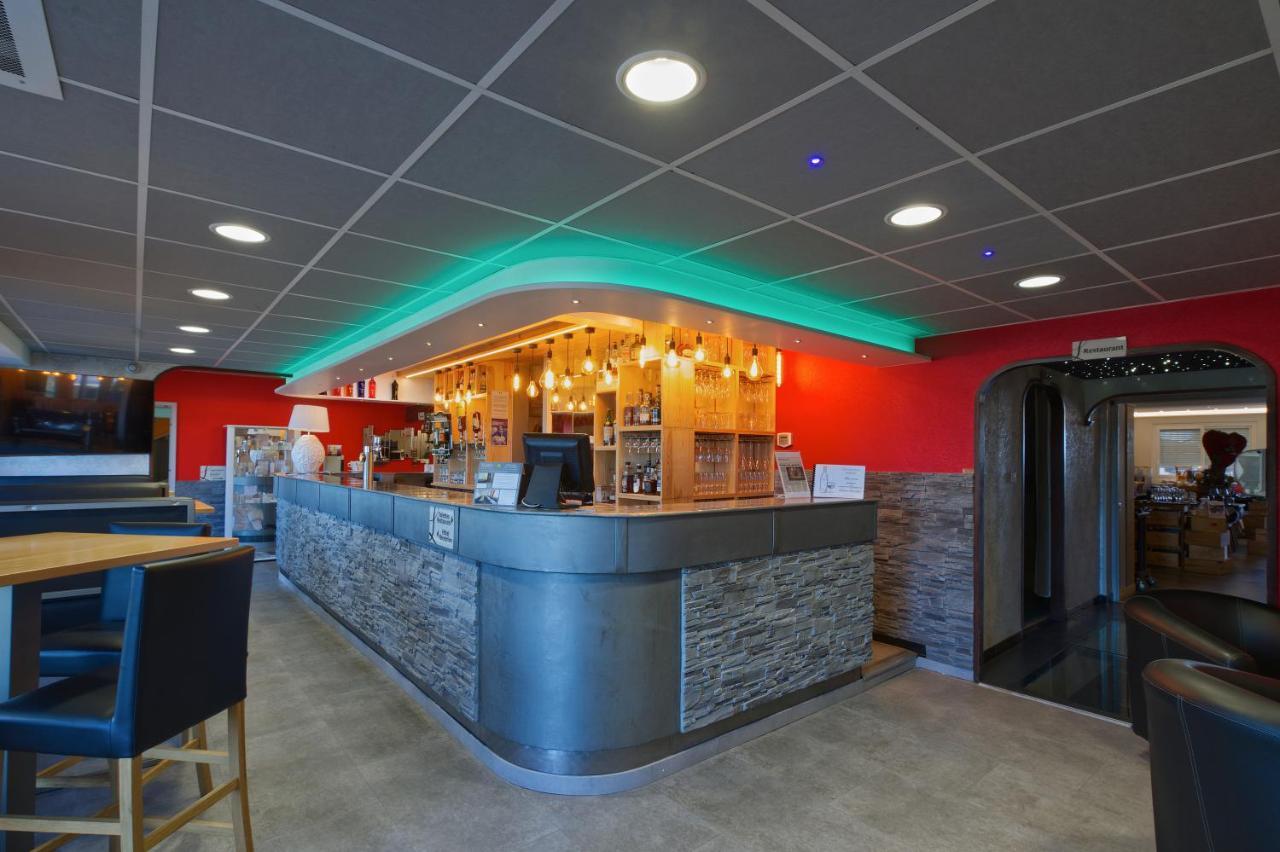 Hotel Logis Centrotel Et Bulles D'allier Montmarault
